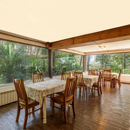 El Bosque De La Herrezuela Hotel