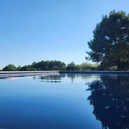 Hotel El Bosque De La Herrezuela