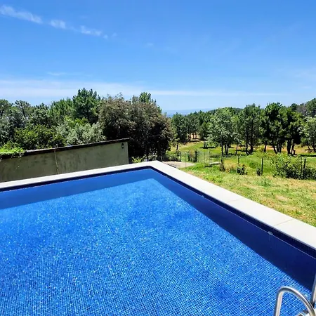 Hotel El Bosque De La Herrezuela